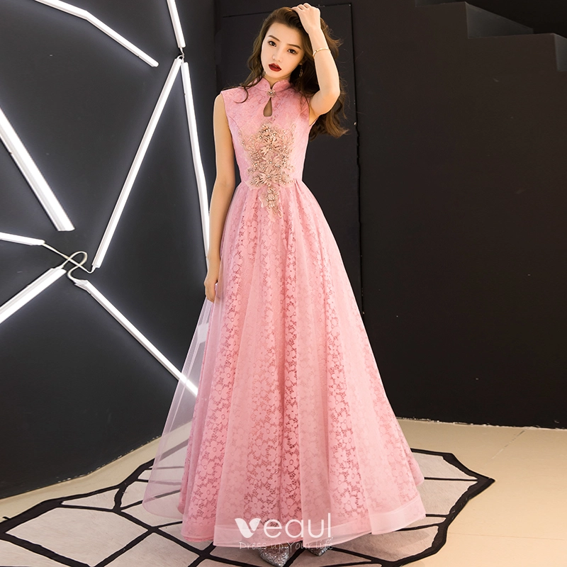 Style Chinois Rose Bonbon Robe De Soiree 2019 Princesse Col Haut Appliques Perlage Sans Manches Dos Nu En Dentelle Longue Robe De Ceremonie