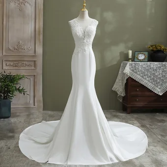 Élégant Ivoire Trompette Sirène Satin Robe De Mariée 2021 Encolure Dégagée Sans Manches Perlage En Dentelle Fleur Chapel Train Mariage