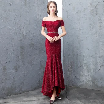 Scintillantes Bordeaux Robe De Soirée 2019 Trompette Sirène De L Épaule Dentelle Paillettes Manches Courtes Dos Nu Ceinture Asymétrique Robe De Ceremonie