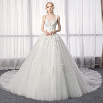 Élégant Ivoire Robe De Mariée 2019 Princesse Bretelles Spaghetti En Dentelle Fleur Sans Manches Dos Nu Royal Train
