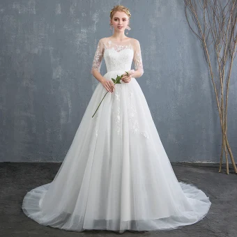Chic Belle Ivoire Robe De Mariée 2019 Princesse Transparentes Encolure Dégagée En Dentelle Fleur 1 2 Manches Dos Nu Chapel Train