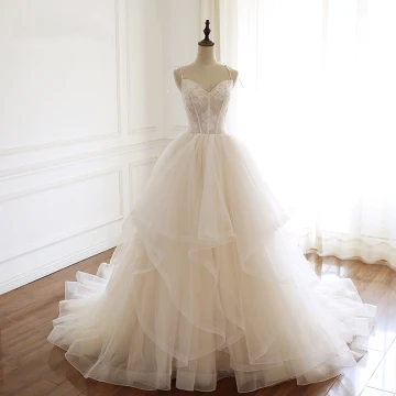 Elegancka Szampan Suknie Ślubne 2019 Princessa Spaghetti Pasy Z Koronki Kwiat Bez Rękawów Bez Pleców Kaskadowe Falbany Trenem Kaplica