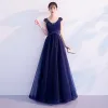 Elegant Navy Blue Evening Dresses  2019 A-Line / Princess V-Neck Beading Flower Lace Bow Sleeveless Backless Floor-Length / Long Formal Dresses