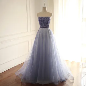 Fine Mørk Marineblå Ballkjoler 2018 Prinsesse Beading Paljetter Rhinestone Kjæreste Ryggløse Uten Ermer Feie Tog Formelle Kjoler