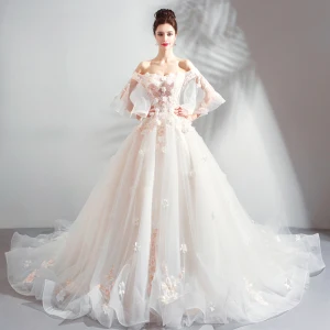 Charmant Champagner Brautkleider Hochzeitskleider 2019 A Linie Off Shoulder Applikationen Stickerei Perle 3 4 Ärmel Rückenfreies Kathedrale Schleppe