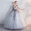 Chic / Beautiful Grey Quinceañera Prom Dresses 2018 Ball Gown Lace Appliques Bow V-Neck Backless Sleeveless Floor-Length / Long Formal Dresses