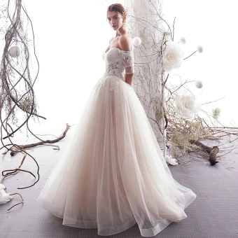 Charmant Champagne Robe De Mariée 2019 Princesse De L Épaule Perlage En Dentelle Fleur Manches Courtes Dos Nu Longue