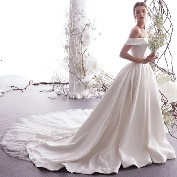 Élégant Ivoire Robe De Mariée 2019 Princesse De L Épaule Manches Courtes Dos Nu Royal Train