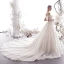 Élégant Champagne Robe De Mariée 2019 Princesse Encolure Dégagée Perlage En Dentelle Fleur Sans Manches Dos Nu Cathedral Train