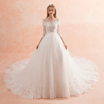 Eleganta Elfenben Bröllopsklänningar 2019 Prinsessa Urringning Spets Blomma 3 4 Ärm Halterneck Royal Train