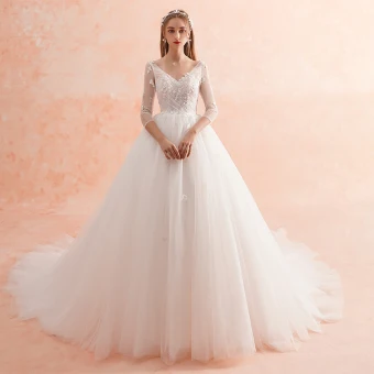 Élégant Ivoire Robe De Mariée 2019 Princesse V Cou En Dentelle Fleur Perle 3 4 Manches Dos Nu Cathedral Train