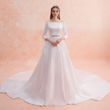 Elegant Elfenben Brudekjoler 2019 Prinsesse Av Skulderen Perle Rhinestone 3 4 Ermer Ryggløse Sløyfe Royal Train