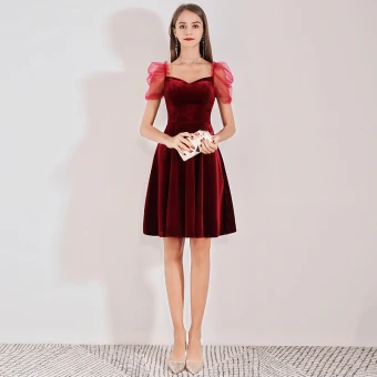Chic Belle Bordeaux Daim Robe De Graduation 2019 Princesse Encolure Carrée Manches Courtes Dos Nu Mi Longues Robe De Ceremonie