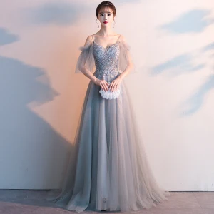 Élégant Gris Robe De Soirée 2019 Princesse Bretelles Spaghetti Perlage Cristal Manches Courtes Dos Nu Train De Balayage Robe De Ceremonie