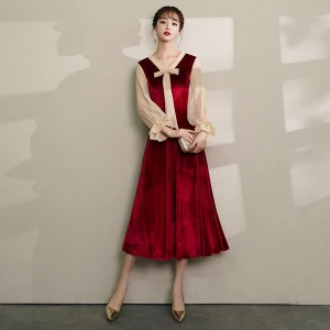 Vintage Burgunder Homecoming Graduation Kjoler 2019 Prinsesse V Hals Sløyfe Suede Langermede Te Lengde Ballkjoler