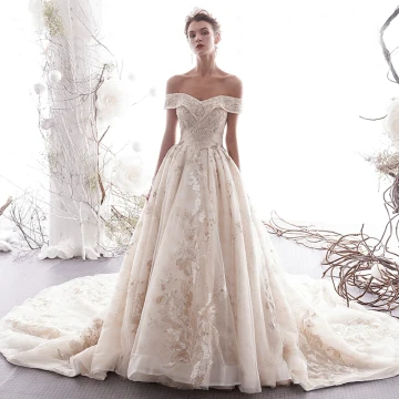 Luxury Gorgeous Champagne Wedding Dresses 2019 A Line Princess Off The Shoulder Beading Appliques Lace Flower Short Sleeve Backless Royal Train
