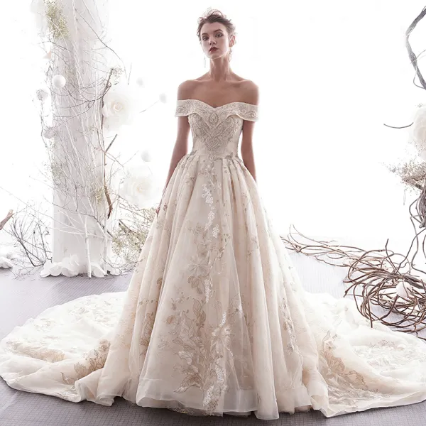 Luxury / Gorgeous Champagne Wedding Dresses 2019 A-Line / Princess Off-The-Shoulder Beading Appliques Lace Flower Short Sleeve Backless Royal Train
