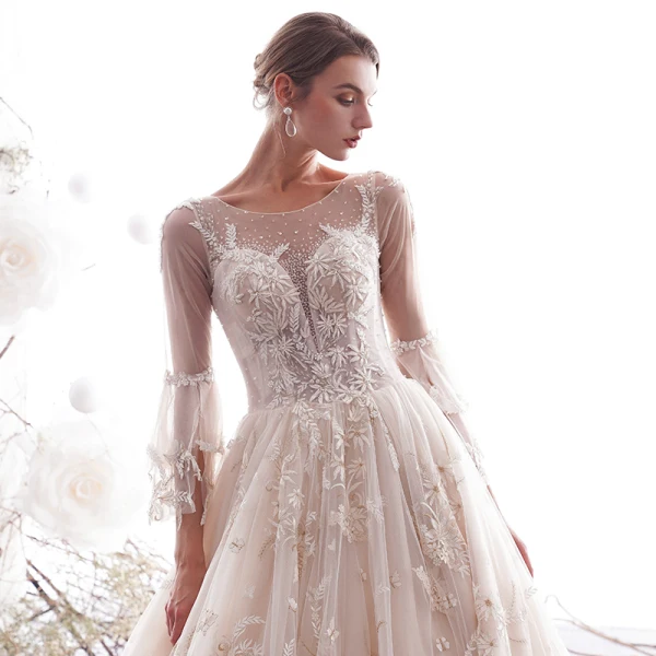 Chic / Belle Champagne Robe De Mariée 2019 Princesse Encolure Dégagée Papillon Appliques En Dentelle Fleur Cristal Paillettes 3/4 Manches Dos Nu Royal Train