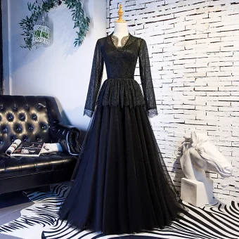 Élégant Vintage Originale Noire Robe De Bal 2019 Princesse Encolure Dégagée Dentelle Gland Manches Longues Longue Robe De Ceremonie