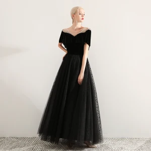Élégant Noire Robe De Bal 2019 Princesse V Cou Daim Perlage Manches Courtes Dos Nu Longue Robe De Ceremonie
