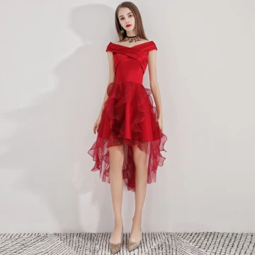 Chic Belle Bordeaux Robe De Cocktail 2019 Princesse V Cou Sans Manches Volants Asymétrique Robe De Ceremonie
