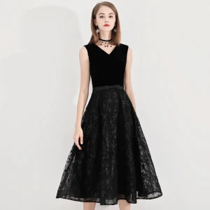 Moderne Mode Noire De Retour Robe De Graduation 2019 Princesse V Cou Dentelle Étoile Daim Noeud Sans Manches Dos Nu Thé Longueur Robe De Ceremonie