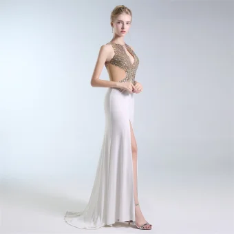 Luxury Gorgeous Ivory Handmade Beading Evening Dresses 2019 Trumpet Mermaid Scoop Neck Crystal Rhinestone Sleeveless Split Front Sweep Train Formal Dresses
