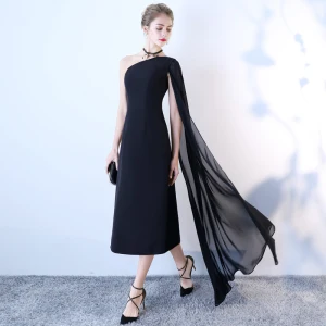 Chic Belle Noire De Retour Robe De Graduation 2018 Princesse Une Épaule Avec Châle Dos Nu Sans Manches Thé Longueur Robe De Ceremonie