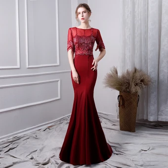 Luxe Bordeaux Robe De Soirée 2019 Trompette Sirène Encolure Dégagée Perlage Cristal Gland Manches Courtes Train De Balayage Robe De Ceremonie