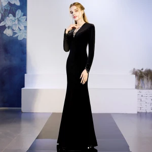 Elegant Solid Color Black Evening Dresses 2019 Trumpet Mermaid V Neck Suede Rhinestone Long Sleeve Floor Length Long Formal Dresses