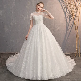 Elegant Ivory Wedding Dresses 2019 Ball Gown Scoop Neck Beading Crystal Lace Flower Short Sleeve Backless Cathedral Train