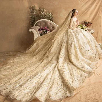 Luxe Goud Trouwjurken 2019 Baljurk Vierkante Halslijn Glans Tule Kralen Pailletten Kristal 3 4 Mouwen Ruglooze Royal Train