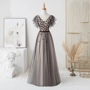 Snygga Fina Svarta Aftonklänningar 2019 Prinsessa V Hals Beading Kristall Appliqués Korta Ärm Halterneck Rosett Långa Formella Klänningar