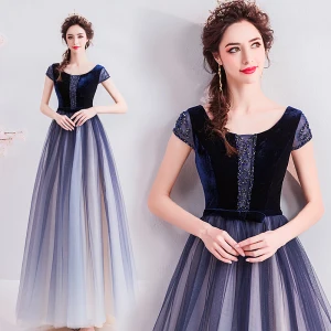 Élégant Bleu Marine Robe De Soirée 2019 Princesse Encolure Dégagée Daim Noeud Cristal Faux Diamant Manches Courtes Dos Nu Longue Robe De Ceremonie