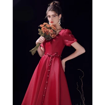 Chic Beautiful Burgundy Homecoming Satin Graduation Dresses 2021 A Line Princess Square Neckline Pearl Sash Short Sleeve Backless Asymmetrical Formal Dresses