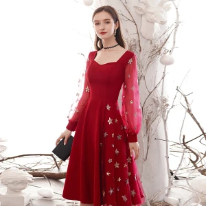 Chic Beautiful Red Homecoming Graduation Dresses 2021 A Line Princess Square Neckline Star Sequins Long Sleeve Tea Length Formal Dresses