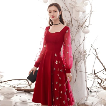 Chic Beautiful Red Homecoming Graduation Dresses 2021 A Line Princess Square Neckline Star Sequins Long Sleeve Tea Length Formal Dresses