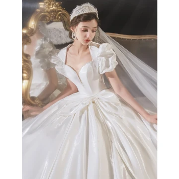 Vintage Retro Modest Simple Ivory Pearl Satin Wedding Dresses 2021 Ball Gown Square Neckline Short Sleeve Backless Bow Royal Train Wedding
