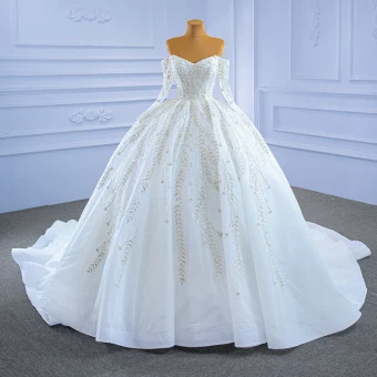 Haut De Gamme Blanche Robe De Mariée 2021 Robe Boule De L Épaule Perlage Paillettes En Dentelle Fleur Manches Longues Dos Nu Royal Train Mariage