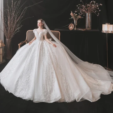 Luxury Gorgeous Ivory Lace Wedding Dresses 2021 Ball Gown Scoop Neck Beading Sequins Cap Sleeves Backless Royal Train Wedding