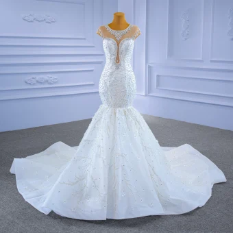 Haut De Gamme Blanche Robe De Mariée 2021 Trompette Sirène Encolure Dégagée Cristal Faux Diamant Mancherons Cathedral Train Mariage