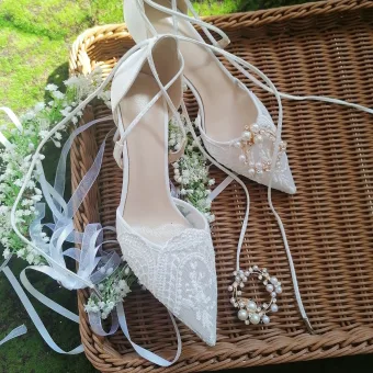 Chic Beautiful White Lace Flower Wedding Shoes 2021 6 Cm Stiletto Heels Pointed Toe Wedding High Heels