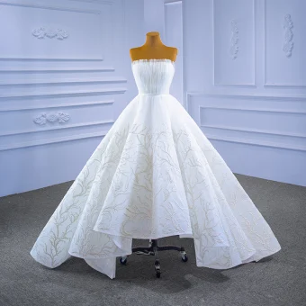 Haut De Gamme Blanche Robe De Mariée 2021 Robe Boule Perlage Volants Bustier Sans Manches Dos Nu Ceinture Train De Balayage Mariage