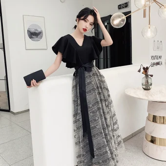 Mode Noire Noeud Robe De Bal 2021 Princesse V Cou Manches Courtes Longue Promo Robe De Ceremonie