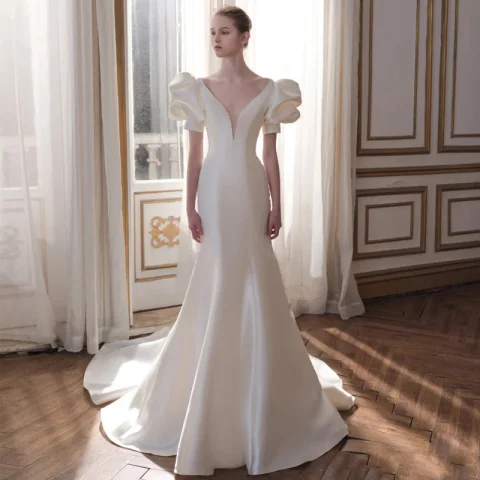 Fashion Ivory Satin Wedding Dresses Evening Dresses  2021 Trumpet / Mermaid V-Neck Puffy Short Sleeve Backless Court Train Wedding