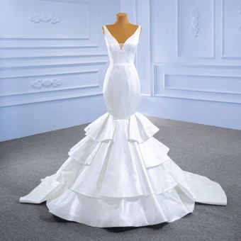 Haut De Gamme Ivoire Volants En Cascade Satin Robe De Mariée 2021 Trompette Sirène V Cou Sans Manches Dos Nu Tribunal Train Mariage