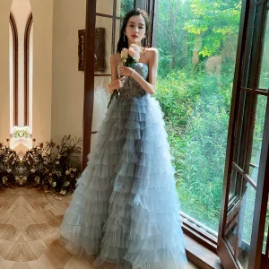 Chic Belle Bleu Ciel Volants En Cascade Robe De Bal 2021 Princesse Bustier Perlage Appliques Manches Courtes Dos Nu Longue Promo Robe De Ceremonie