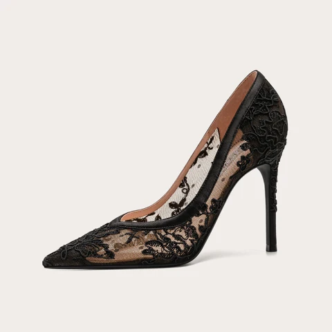 Charmant Schwarz Spitze Blumen Brautschuhe 2021 Leder 10 cm Stilettos Spitzschuh Hochzeit Pumps Hochhackige