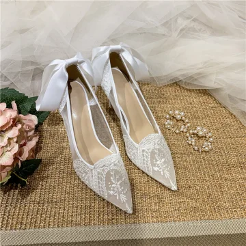 Fashion Ivory Lace Flower Bow Wedding Shoes 2021 Leather 8 Cm Stiletto Heels Pointed Toe Wedding Pumps High Heels