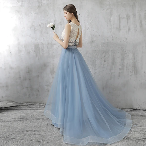 Bohême 2 Pièces Robe De Bal 2017 Princesse Sans Manches Perlage Perle Fleur Volants Robe De Ceremonie Train De Balayage